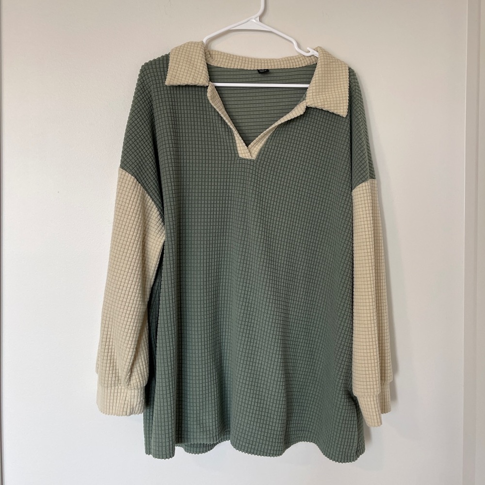 Women’s Plus Size Sweater